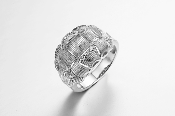 Таможня колец CZ стерлинговая серебряная гравируя 4,31 граммы создает программу-оболочку вокруг кольца пальца